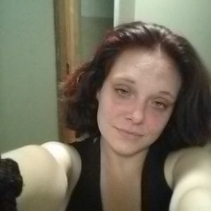 Meet your Posher, Crystal